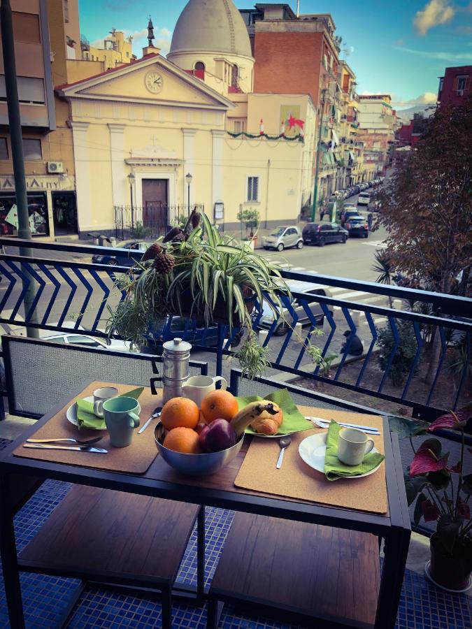 Napoli Central Station Deluxe Acomodação com café da manhã Exterior foto
